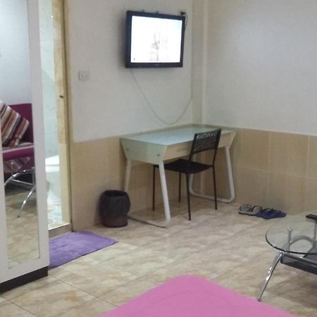 Jasmin Guest House Pattaya Ngoại thất bức ảnh
