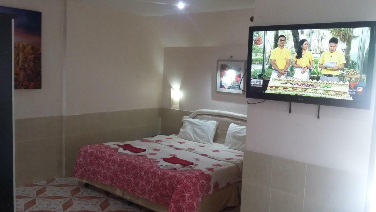Jasmin Guest House Pattaya Ngoại thất bức ảnh