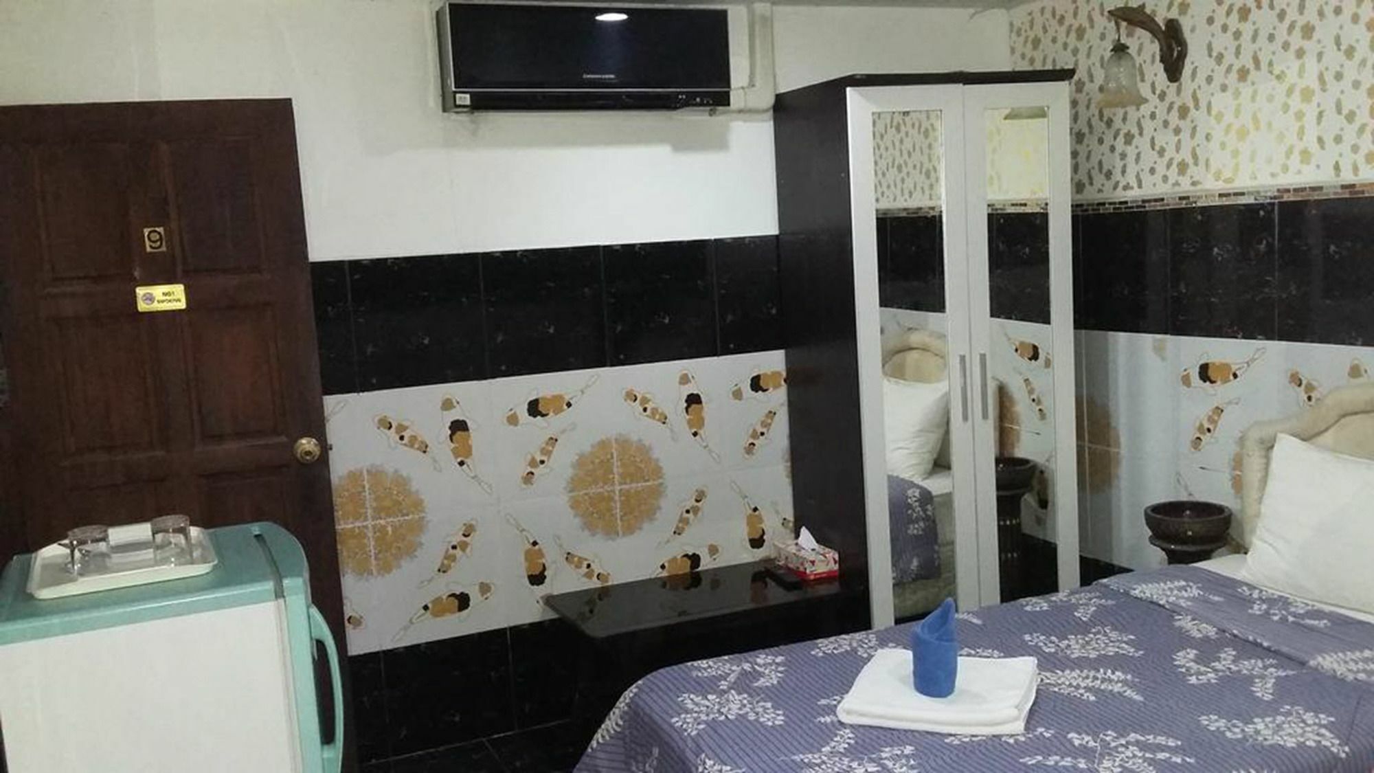 Jasmin Guest House Pattaya Ngoại thất bức ảnh